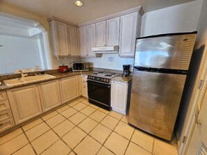 Treasure Tower 2 Bedroom, Non Smoking | Private kitchen | Electric kettle