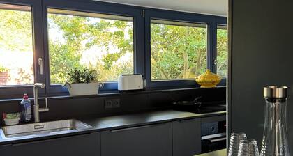 Modern, quiet vacation apartment with garden in the Hülser Bruch nature reserve