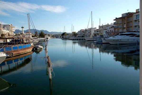 Marina/club náutico