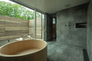 Premium Villa | Bathroom