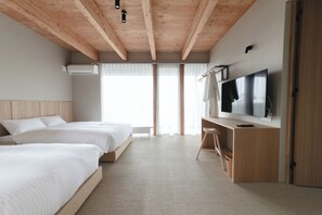 Villa – superior, delvis havutsikt | Sengetøy av topp kvalitet, dundyner, wi-fi (inkludert) og sengetøy