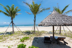 Playa privada, arena blanca, traslado desde/hacia la playa gratis