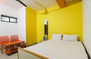 Free WiFi, bed sheets - Hotel Nilay By GRB (Kahalgaon)
