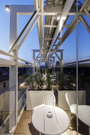 Deluxe tweepersoonskamer, 1 queensize bed, terras, in toren | Terras