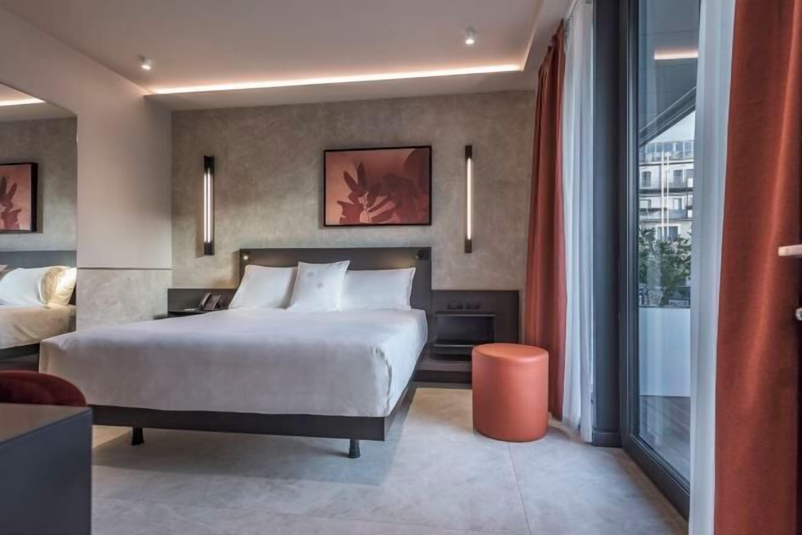 Couette en duvet d'oie, minibar, coffres-forts dans les chambres, bureau