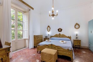 2 sovrum, strykjärn/strykbräda, wi-fi och sängkläder