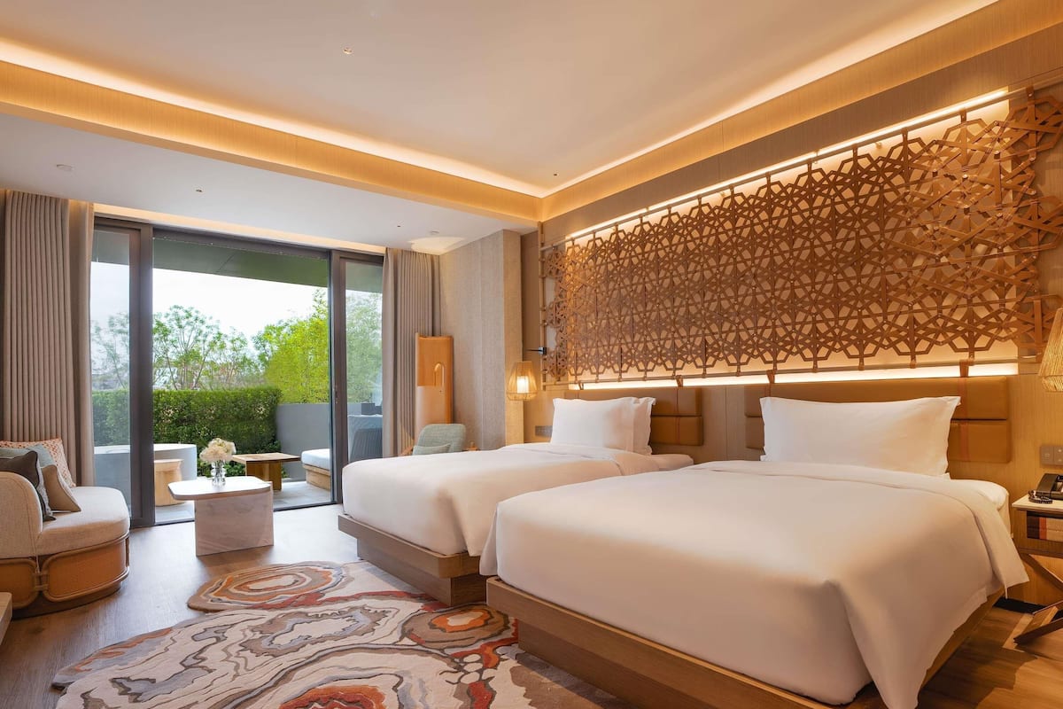 DELUXE ROOM, 2 Double Size Beds, Private Courtyard