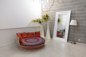 Room 107 | Innvendig