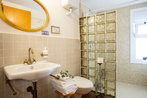 Room - Casa Rural in Torrelles de Foix (Torrelles de Foix)