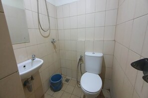 Dobbeltrom – deluxe | Bad | Dusj, håndklær og såpe