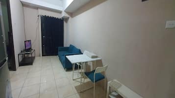 Deluxe Double Room | Free WiFi, bed sheets