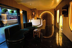 Reception - Hotel Golden Arc (Pune)