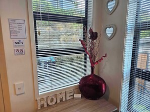 Unclassified image, 4 of 13, button