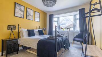 3 bedrooms, iron/ironing board, travel crib, WiFi