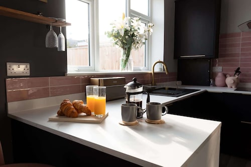 3BR Family & Pet-Friendly + Parking