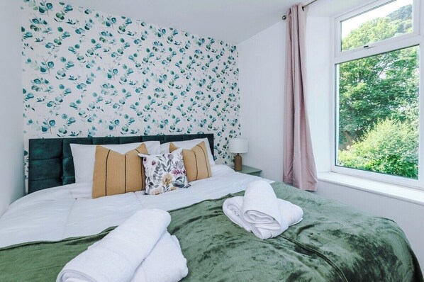 1 chambre, fer et planche à repasser, lit parapluie, Wi-Fi