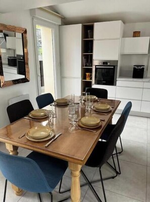 Dining - Villa 3 Chambres Proche Uzes (Blauzac)