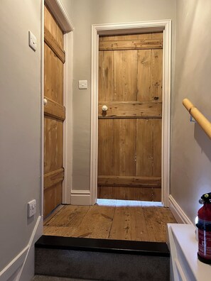 Interior - Bijou Bolthole in Blakeney for 2,parking,patio,lawn & close to Quay,pubs & shops (Blakeney)