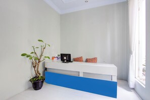 Reception - Hotel O D'draman Homestay Syariah (Srimartani)