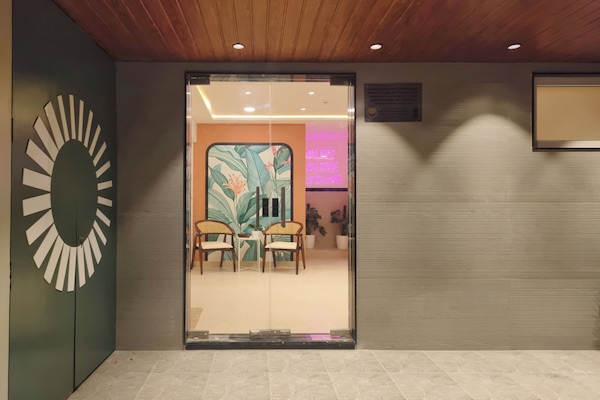 Entrada al alojamiento