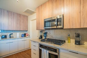 Private kitchen - Near Chase Field Balcony,Pool,Gym,Parking,WD (Phoenix)