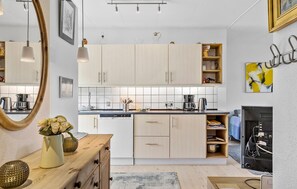 Kühlschrank, Herdplatte, Geschirrspüler