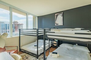 Room - Modern HighRise Sanctuary+Gym+Pool+Prking+W/D (Phoenix)