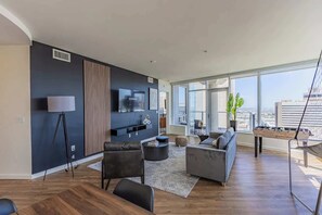 TV, offices