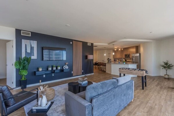 Living area - Modern ASU Retreat | Pool | Gym | Balcony | W/D (Phoenix)