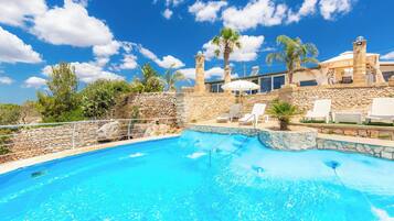 Piscina stagionale all'aperto