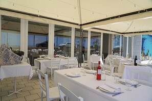 Restaurant - Hotel Rivabella (Davoli)