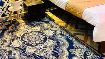 Habitación doble Deluxe, vista a la ciudad | Insonorización, wifi gratis y ropa de cama