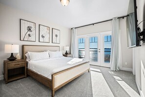 3 chambres, fer et planche à repasser, lit de bébé portatif