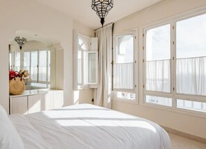 Free WiFi - Absinthe Guest House (Tangier)