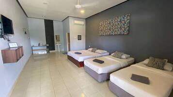 Family Room | 1 bedroom, desk, laptop workspace, bed sheets