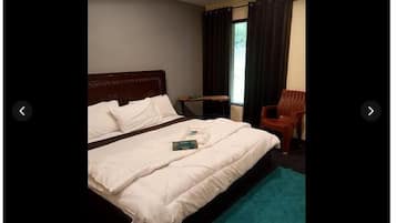 Deluxe Double Room | Soundproofing, iron/ironing board, free WiFi