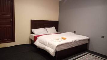 Deluxe Double Room | Soundproofing, iron/ironing board, free WiFi