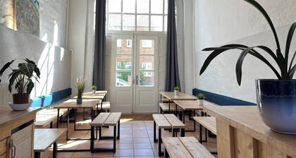 Blue Doors Hostel Altstadt