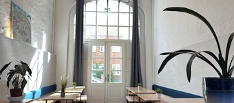 Blue Doors Hostel Altstadt