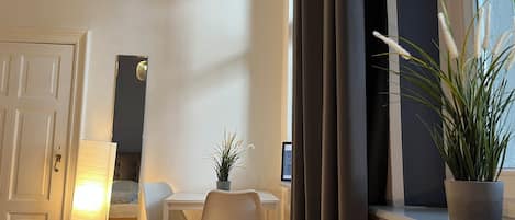 Free WiFi, bed sheets