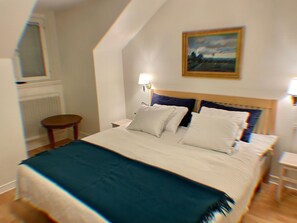 Laptopgeeigneter Arbeitsplatz, kostenloses WLAN