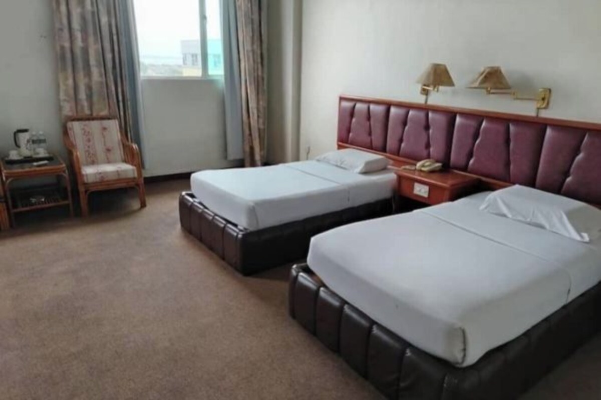 Desk, laptop workspace, free WiFi, bed sheets