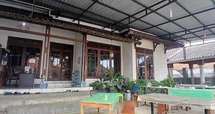 Hotel O Home Stay Syariah Annur