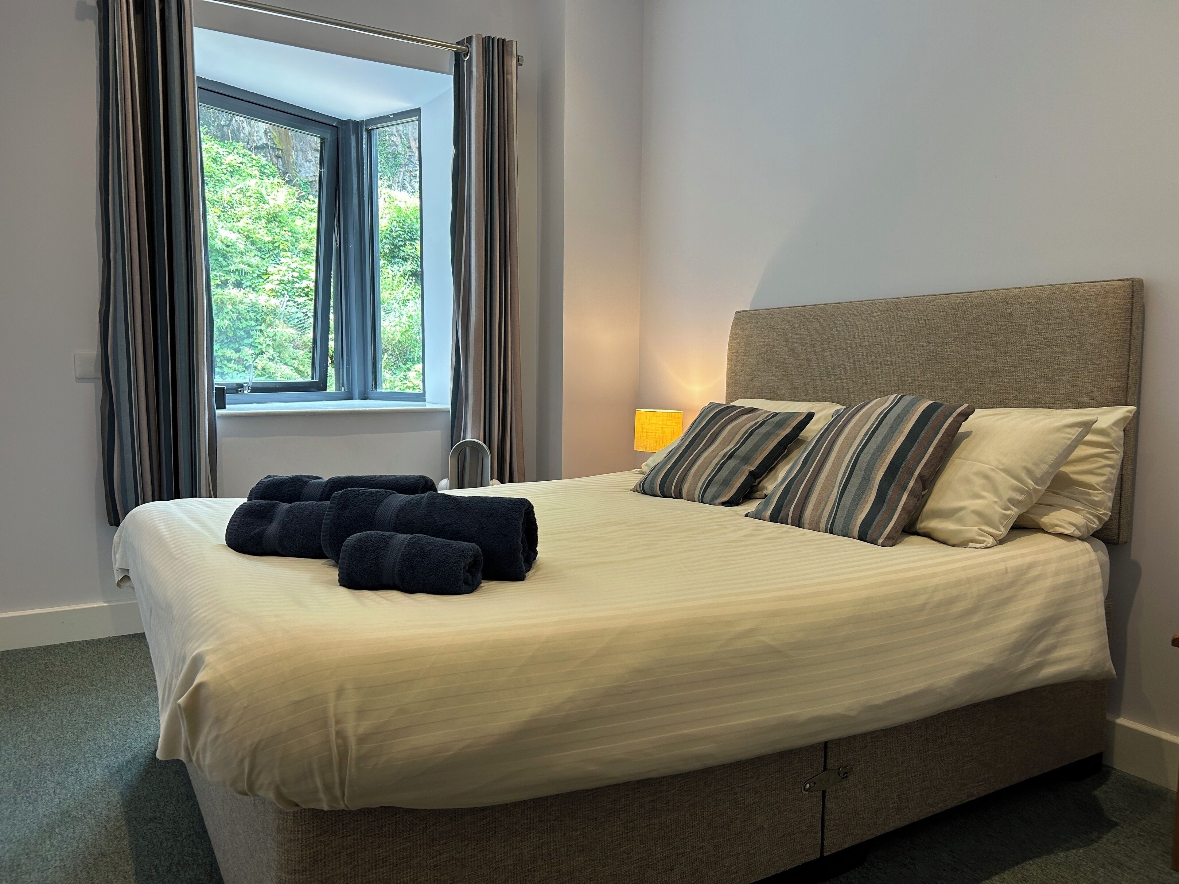 Klassieke tweepersoonskamer, niet-roken, uitzicht op bergen | Gratis wifi, beddengoed