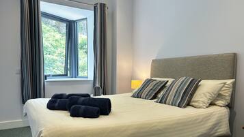 Classic Double Room, Non Smoking, Mountain View | 1 bedroom, free WiFi, bed sheets