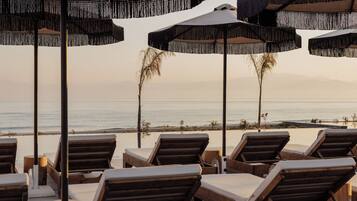 2 piscinas al aire libre