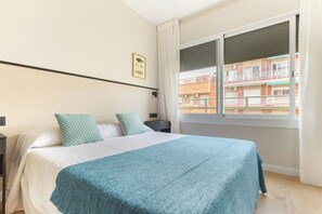 4 bedrooms, WiFi, bed sheets