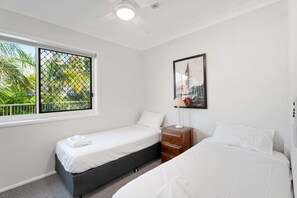 2 bedrooms, WiFi, bed sheets