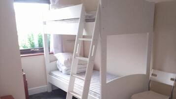 2 bedrooms, free WiFi