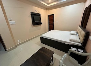 Chambre Double Classique, vue ville | Chambres insonorisées, Wi-Fi gratuit, draps fournis